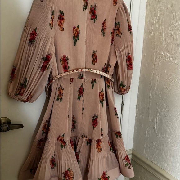 Zimmerman sz3 Floral V-Neck Dress with Chain Belt - Picture 2 of 3